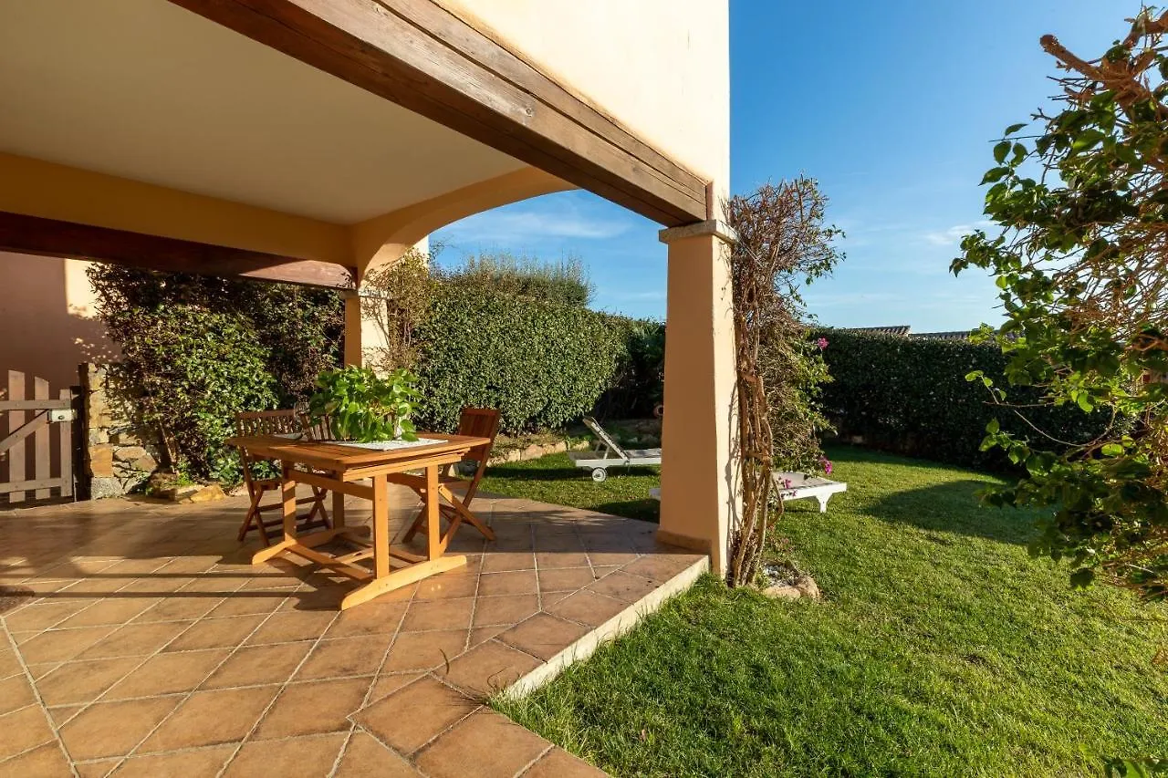 Villa Poggio dei fiori Olbia Italia